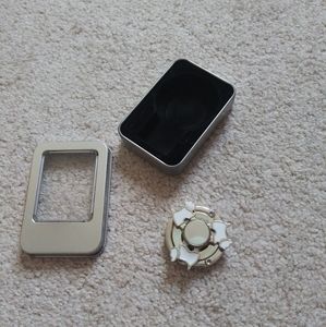 💛FREE W/ PURCHASE💛NEW! Dog Purse Holder